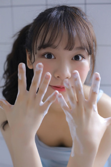 英语课代表水流了一地视频